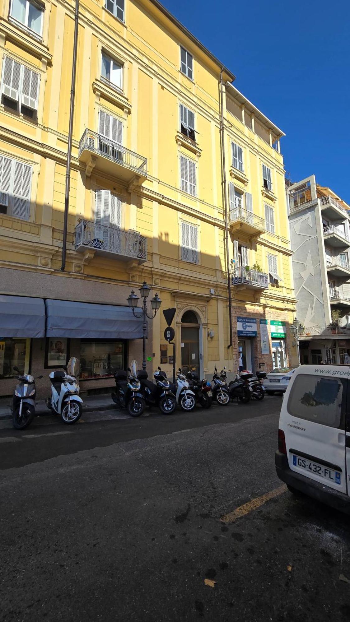 Centro Immobiliare Flagships Apartments Sanremo Exterior foto